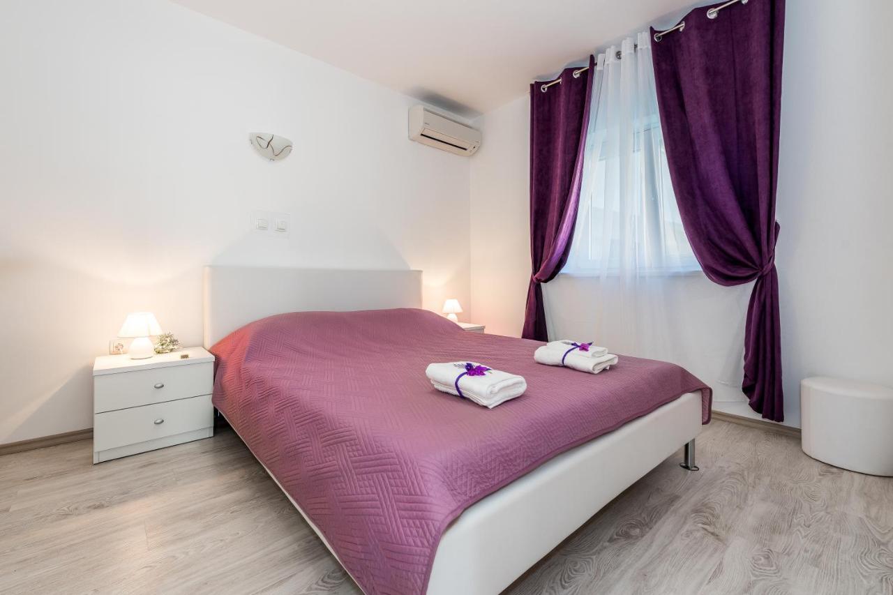 Villa Mirta Tisno Esterno foto