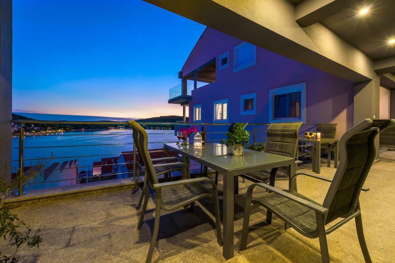 Villa Mirta Tisno Esterno foto